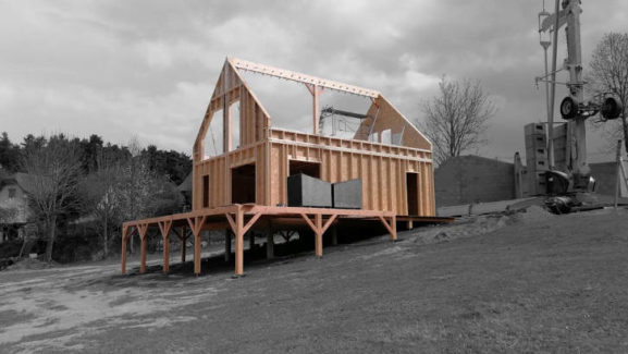 ossature bois maison montagne sur pilotis 2