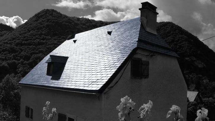 couvreur toiture en ardoise montagne