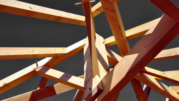 Charpente traditionnelle en bois assemblage chevillée