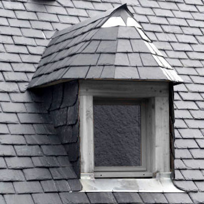 couverture lucarne à 3 pans en ardoise alt